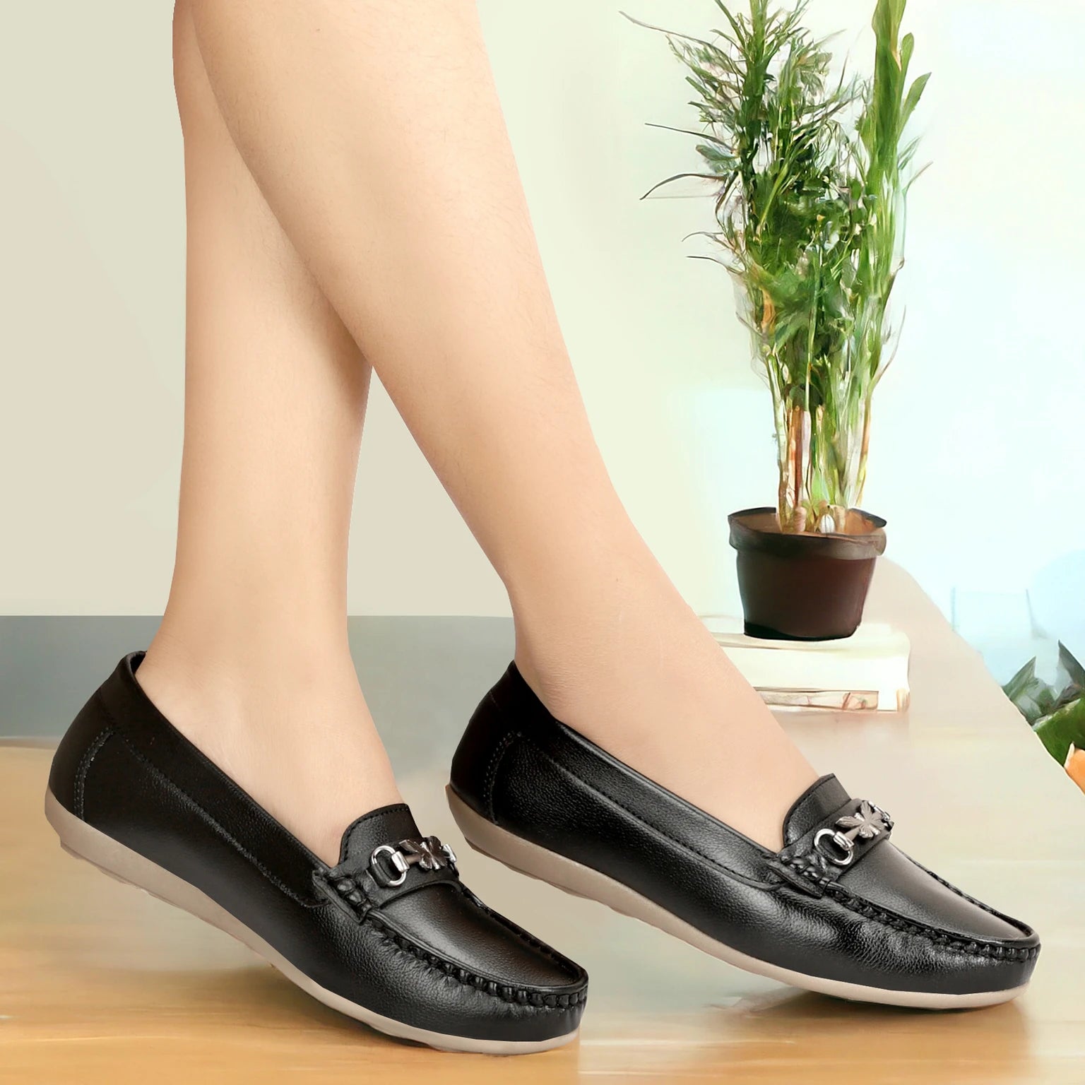 WULONG stylish womens casual loafers shoes Loafers For Women (Black , 5)